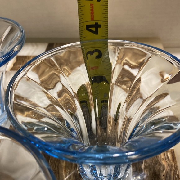 Vintage Blue Glass(s) Ice Cream Desert Bowl Dish Vase 3.5 in tall x 4.75 in wide - Picture 7 of 8